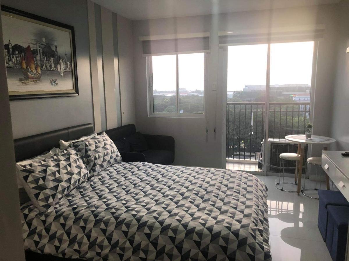 Apartment Explorer 1004